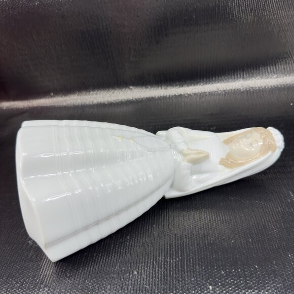 Nao by Lladro First Communion Praying Girl Rosary Figurine Fine Porcelain Figure - Picture 13 of 13